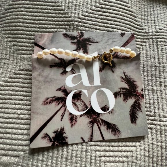 Pearl Anklet - ALCO Jewelry Pearl Diver - pearls and gold clasp. - Picture 2 of 3